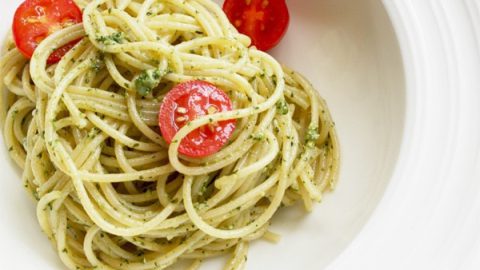 Spaghetti Al Pesto - Cook Republic