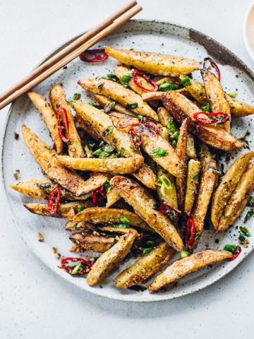 https://www.cookrepublic.com/wp-content/uploads/2021/10/chinese-salt-pepper-chips-fries02-360x480.jpg